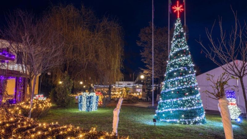 Екскурзия до коледното село Чавдар снимка 1