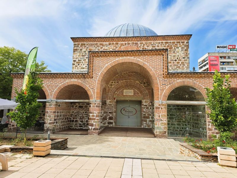 КУКЕРЛАНДИЯ В ЯМБОЛ снимка 7