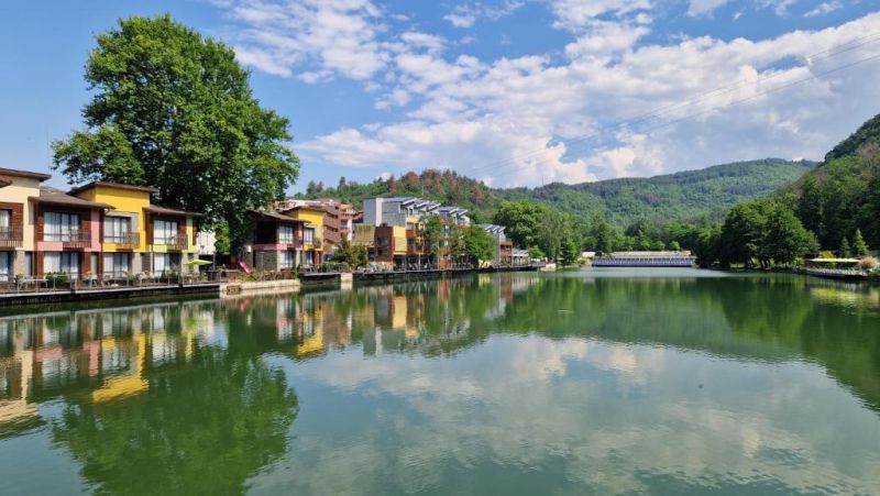 ПРОЛЕТНО БЯГСТВО ДО ОГНЯНОВО – РЕЛАКС И КРАСОТА! снимка 1