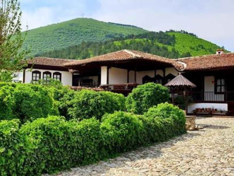 Сливен-градът на стоте войводи и Дом на доброто снимка 6