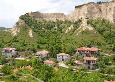 Двудневна екскурзия Димитровград - Роженски Манастир – Мелник – Рупите – Димитровград